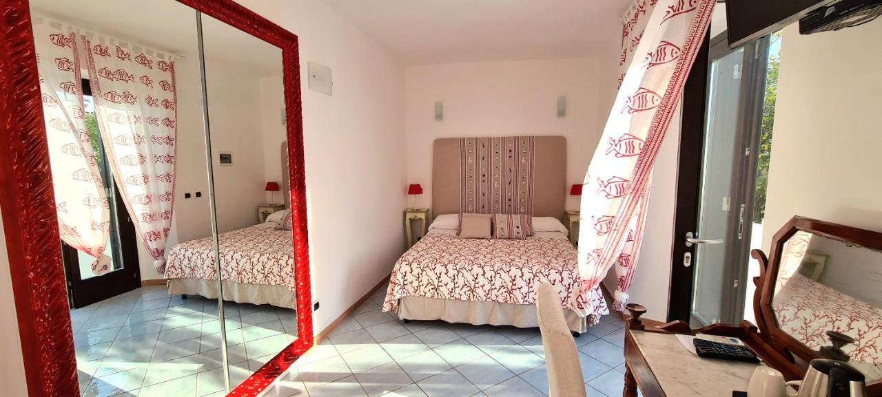 Guest House Villa Il Gabbiano Ponza Eksteriør billede