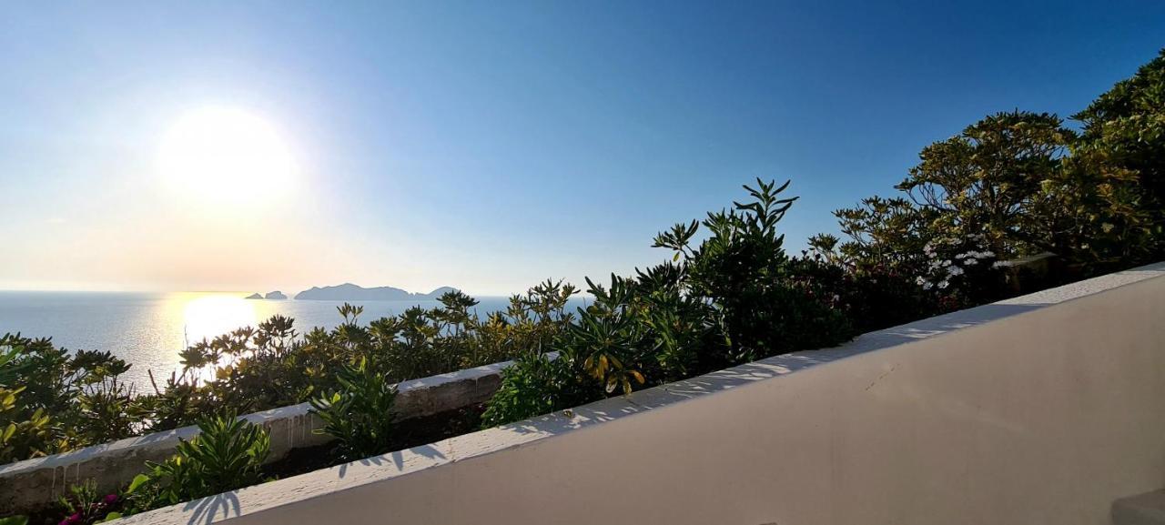 Guest House Villa Il Gabbiano Ponza Eksteriør billede
